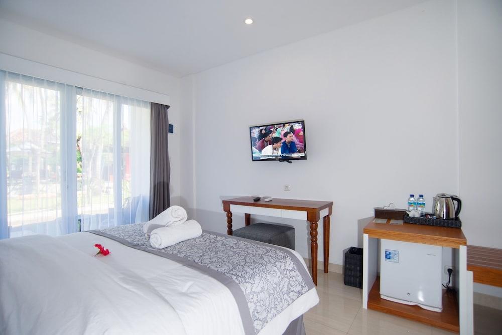 Royal Regantris Villa Karang Gili Air Exterior photo