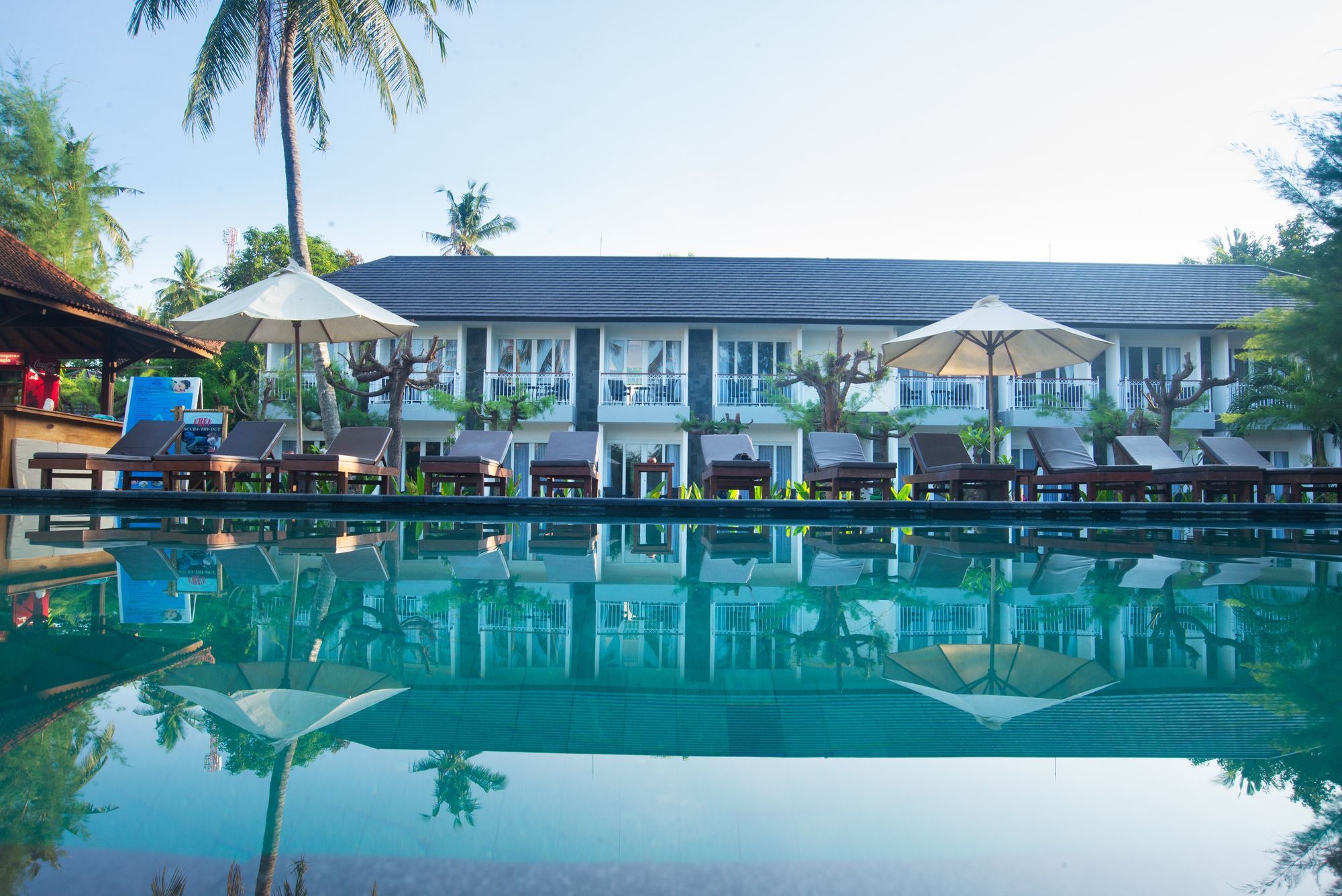 Royal Regantris Villa Karang Gili Air Exterior photo