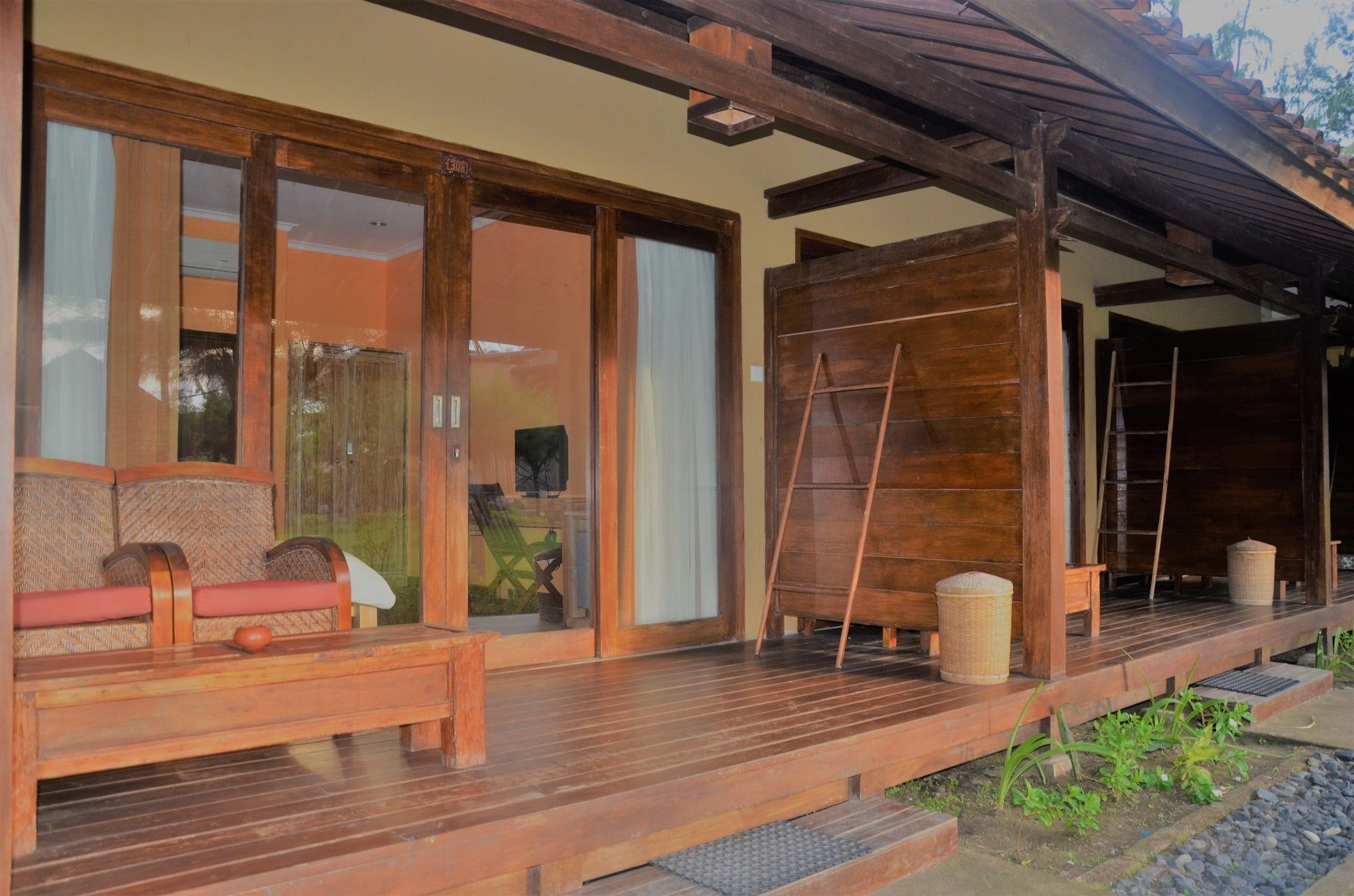 Royal Regantris Villa Karang Gili Air Exterior photo