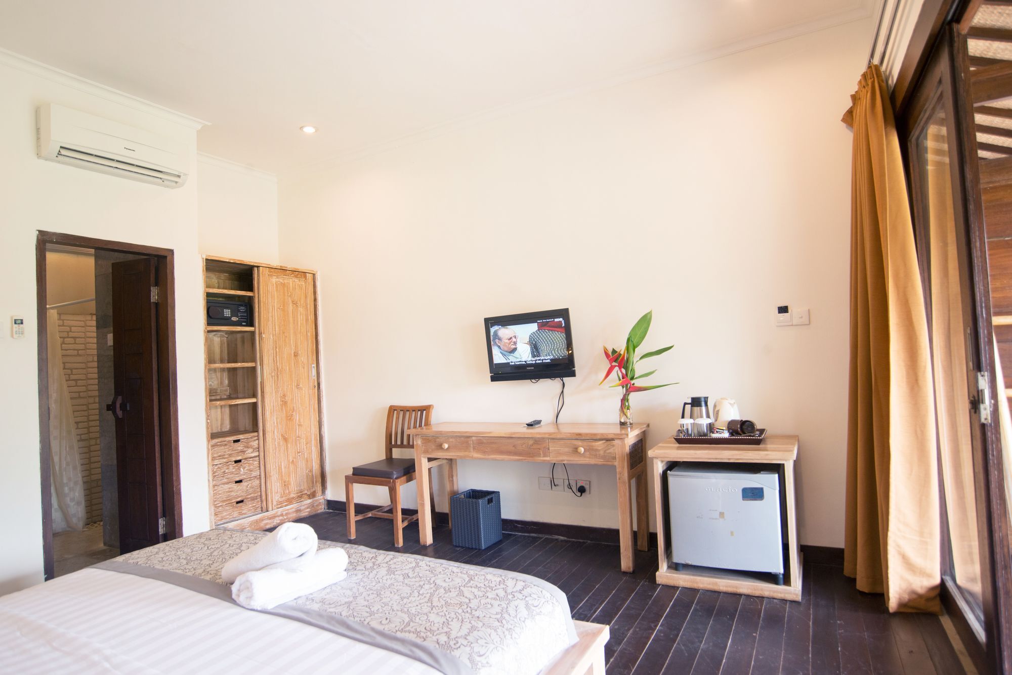 Royal Regantris Villa Karang Gili Air Exterior photo